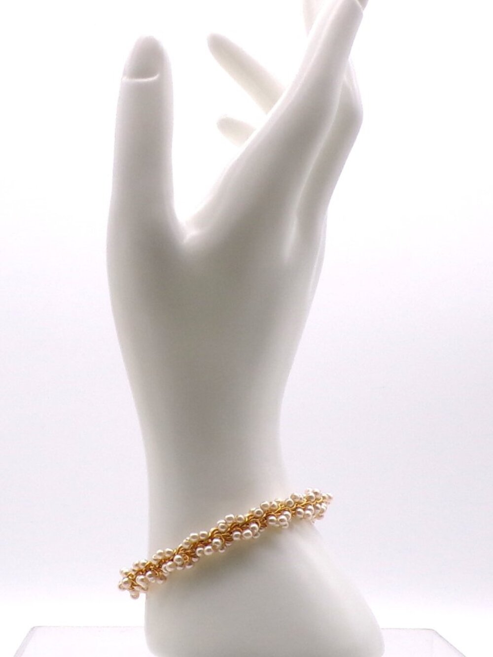 Vintage Faux Pearl Set - Necklace and Bracelet - Picture 5 of 10